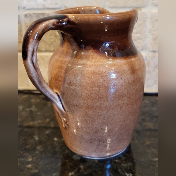 Cute Two Tone Brown Creamer Pitcher-John Barrow Pottery 1985 - Picture 6 of 13